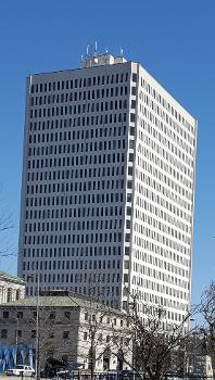 One Government Center:The high-rise building at One Government Center (640 Jackson Street) houses city, county, and state government offices.