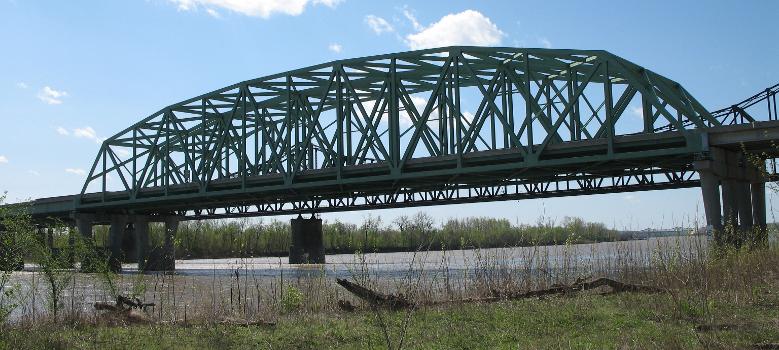 The Discovery Bridge in St. Charles, Missouri. The Wabash Bridge is immediately behind:Blanchette Memorial Bridge is visible in distance.