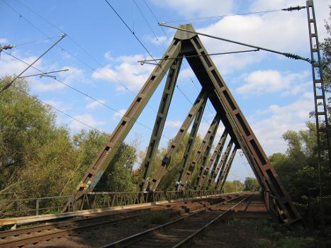 Dreigurtbrücke