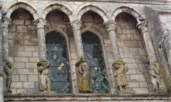 Église St Adrien Mailly-le-Chateau:Comtesse Mathilde (ou Mahaut) libérant ses serfs