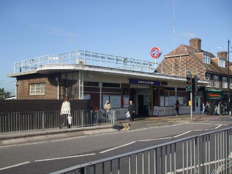Elm Park tube station