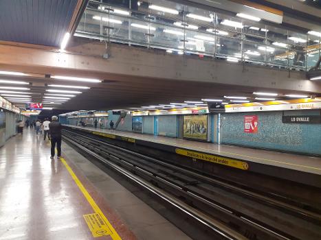 Station de métro Lo Ovalle