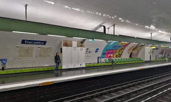 Station de métro Trocadéro