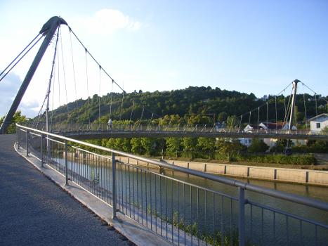 A footbridge over the Main-Danube Canal in Kelheim, shortly before the canal merges with the Danube