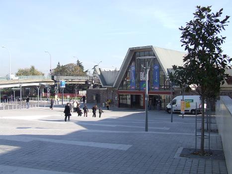 Choisy-le-Roi Railway Station
