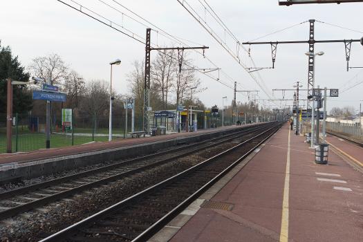 Gare de Villeneuve-Prairie, Choisy-le-Roi, département du Val-de-Marne, France