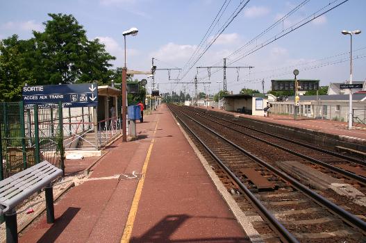 La Gare de Villeneuve-Prairie, Choisy-le-Roi, département du Val-de-Marne, France