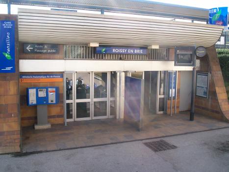 Roissy-en-Brie Station