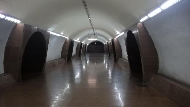 Metrobahnhof Zoravar Andranik