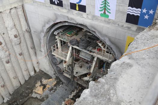 Impressionen von der Baustelle beim zukünftigen Tunnel Portal des Eppenbergtunnels bei Gretzenbach