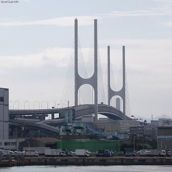 Higashi-Kobe Bridge in Hyōgo prefecture