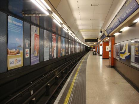 Platform at Heathrow Terminals 1, 2, 3 tube station