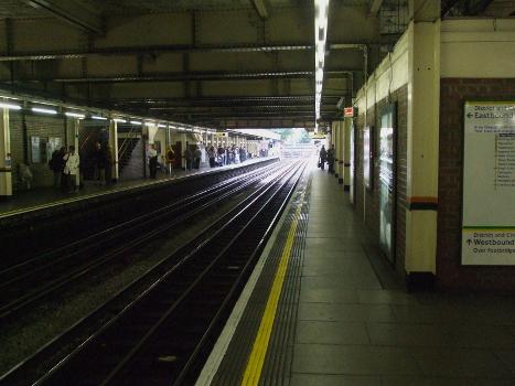 High Street Kensington Underground Station