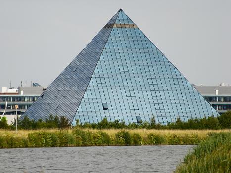 Hotel-Pyramide