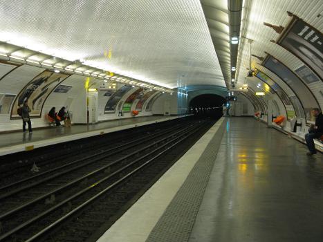 Subway station Saint-Sébastien-Froissart, line 8, Paris