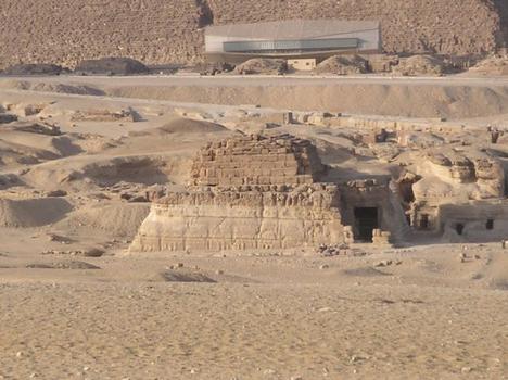 Pyramide von Chentkaus I