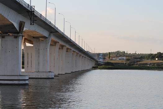 Pont autoroutier d'Antonivka