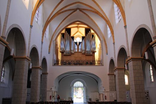 Florinskirche : Innenraum mit Orgel