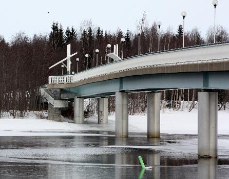 The Korkeasaarensilta bridge in Oulu