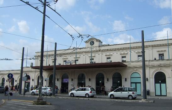 Lecce train station