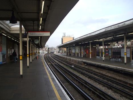Leytonstone tube station eastbound platform looking east