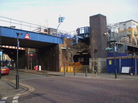 Limehouse station entrance, with DLR platforms to the south and c2c platforms to the north : The platforms are not directly linked apart from at street level. DLR platform extension work (at the eastern end, mostly) as of December 2008.