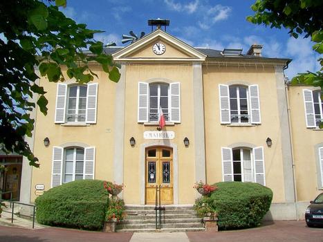 Asnières-sur-Oise Town Hall