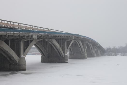 Kyiv, Metro Bridge