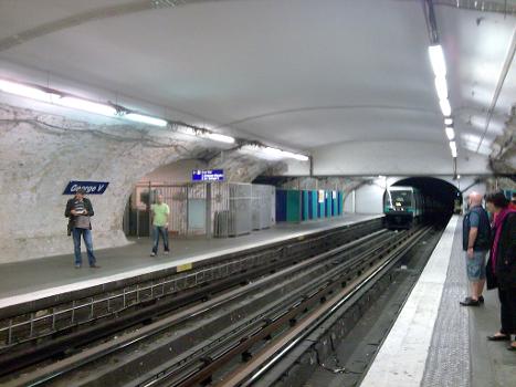 Station de métro George V - Paris (Ligne 1)