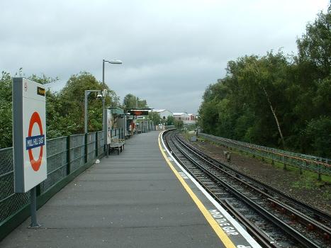 Looking south along the sole platform at Mill Hill East tube station
