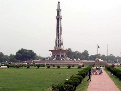 Minar-e-Pakistan - Lahore