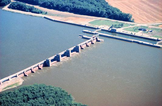 Mississippi River Lock and Dam number 17 near New Boston, Illinois