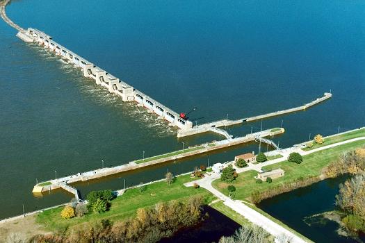 Aerial view of Lock and Dam 18, Mississippi River, New Boston, Illinois.