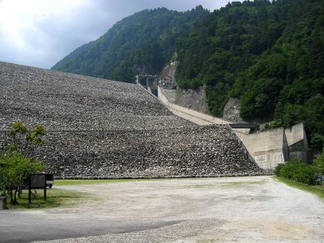 Nanakura Dam in Nagano