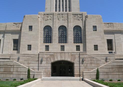 Nebraska State Capitol in Lincoln, Nebraska : West entrance.