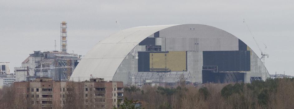 Neuer Schutzhülle von Tschernobyl