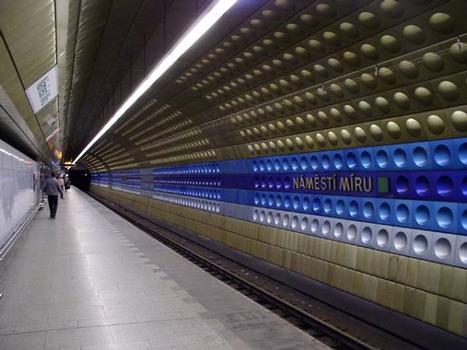 Station de métro Námestí Míru