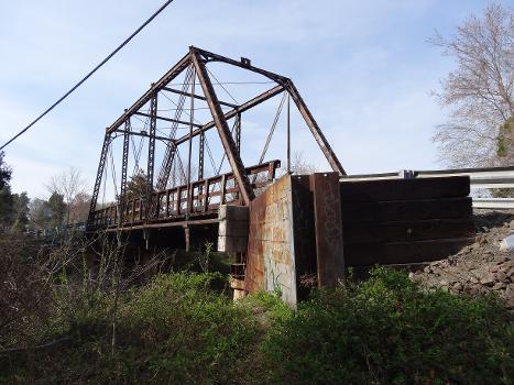 Nokesville Truss Bridge:Angled view of south and east sides of structure shown