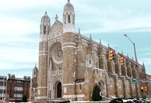 Rosary Cathedral, Toledo, Ohio(photographer: Smithr1981)