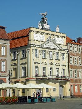 Das Działyński-Palais an der Westseite des Alten Rings (Marktplatz) von Posen (Poznań)