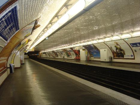 Quais de la station Pierre et Marie Curie sur la ligne 7 du métro de Paris