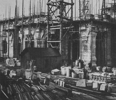 East pavilion ("Pavillon des Abonnés") during construction of the Palais Garnier of the Paris Opera