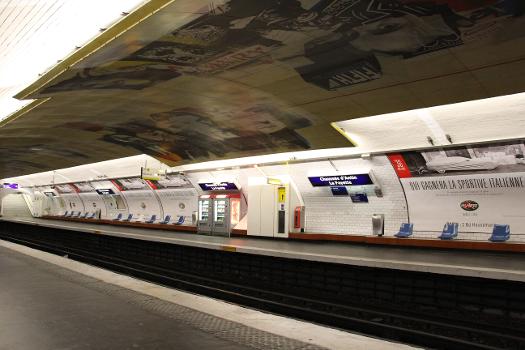 Station de métro Chaussée d'Antin - La Fayette