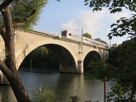 Eisenbahnbrücke Épinay