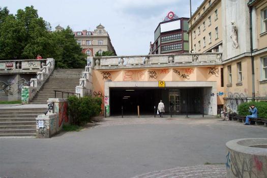 Station de métro Karlovo námestí - Prague
