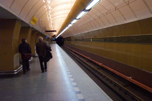 Metrobahnhof Národní trída