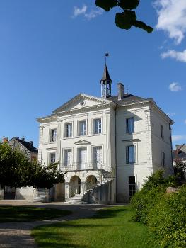Mairie de Preuilly-sur-Claise, ancien hôtel particulier de la famille Fumey (façade sud)