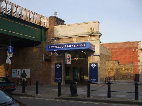 Ravenscourt Park Underground Station