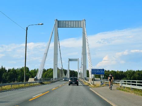 Kirjalansalmi-Brücke