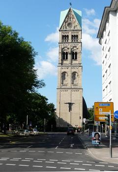 Turm der Rochuskirche